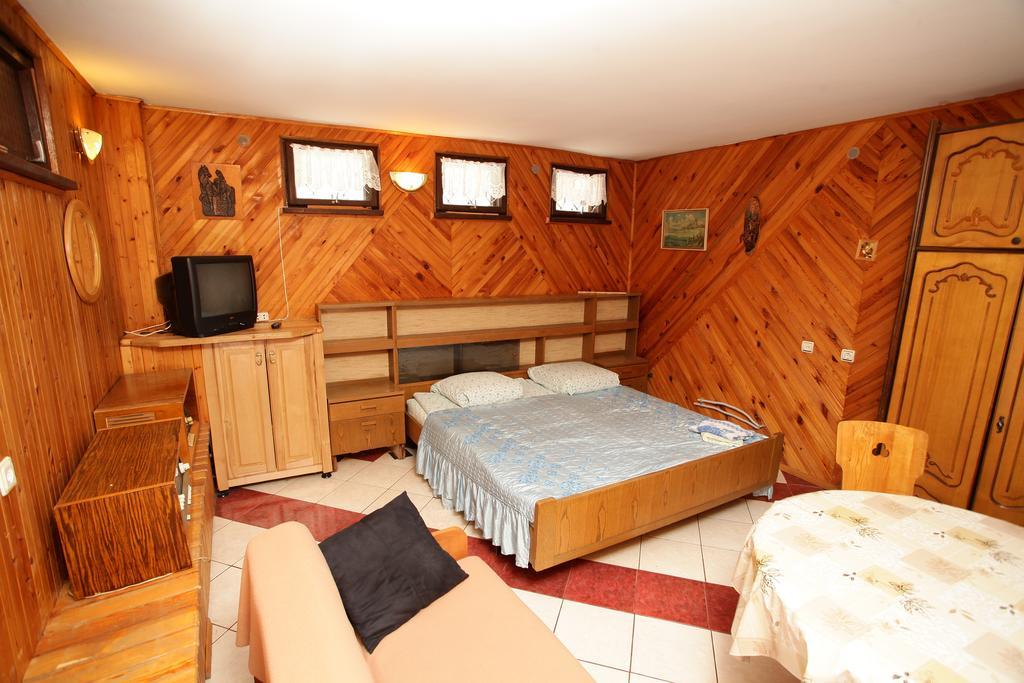 Vila Pas Justina Паланга Екстериор снимка